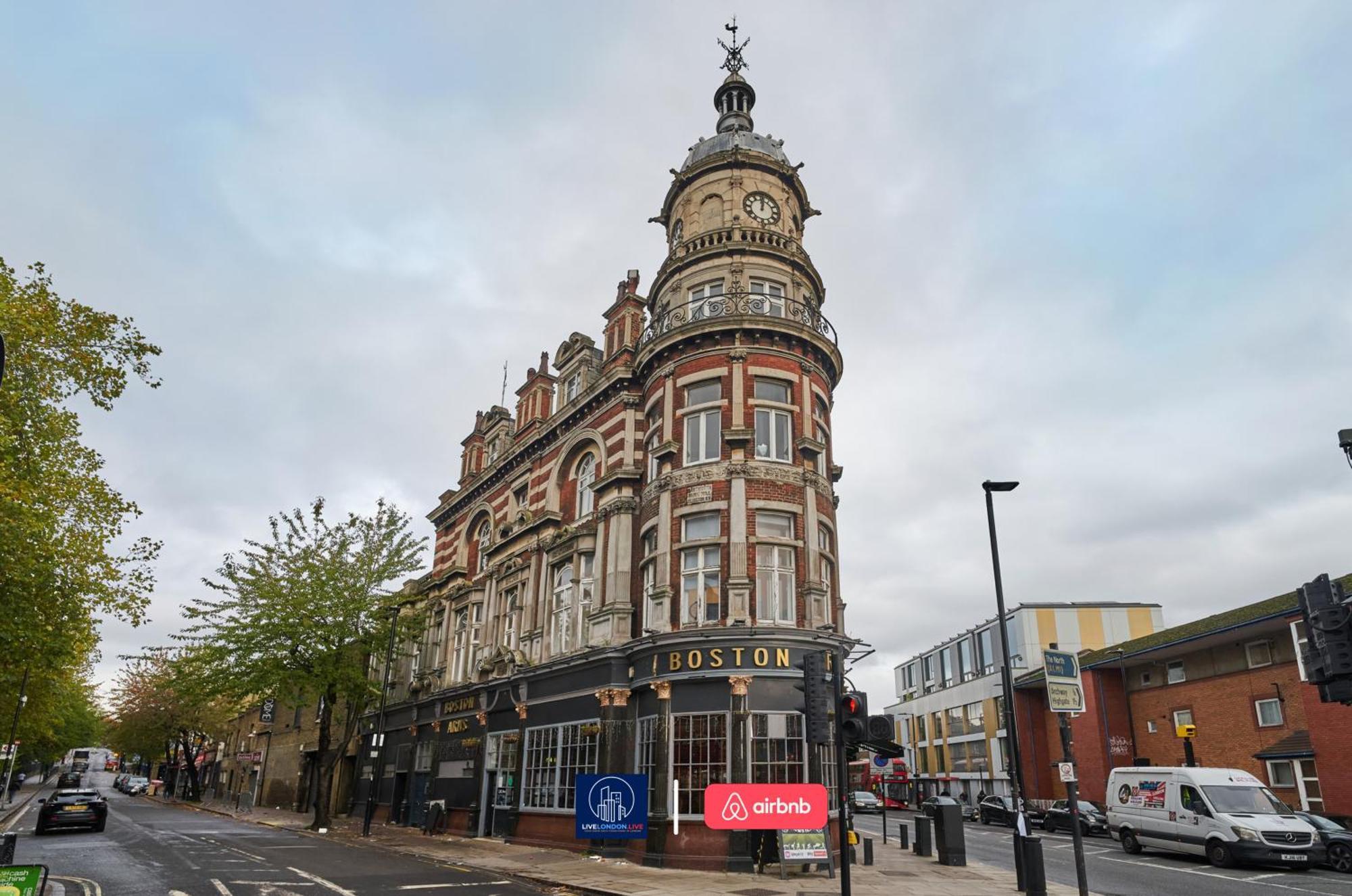 Last-Minute Specials L Sleeps Up To 4 Guests L One-Bedroom Apartment With King Bed And High Ceilings Near Camden By Live London Short Lets & Serviced Accommodation מראה חיצוני תמונה