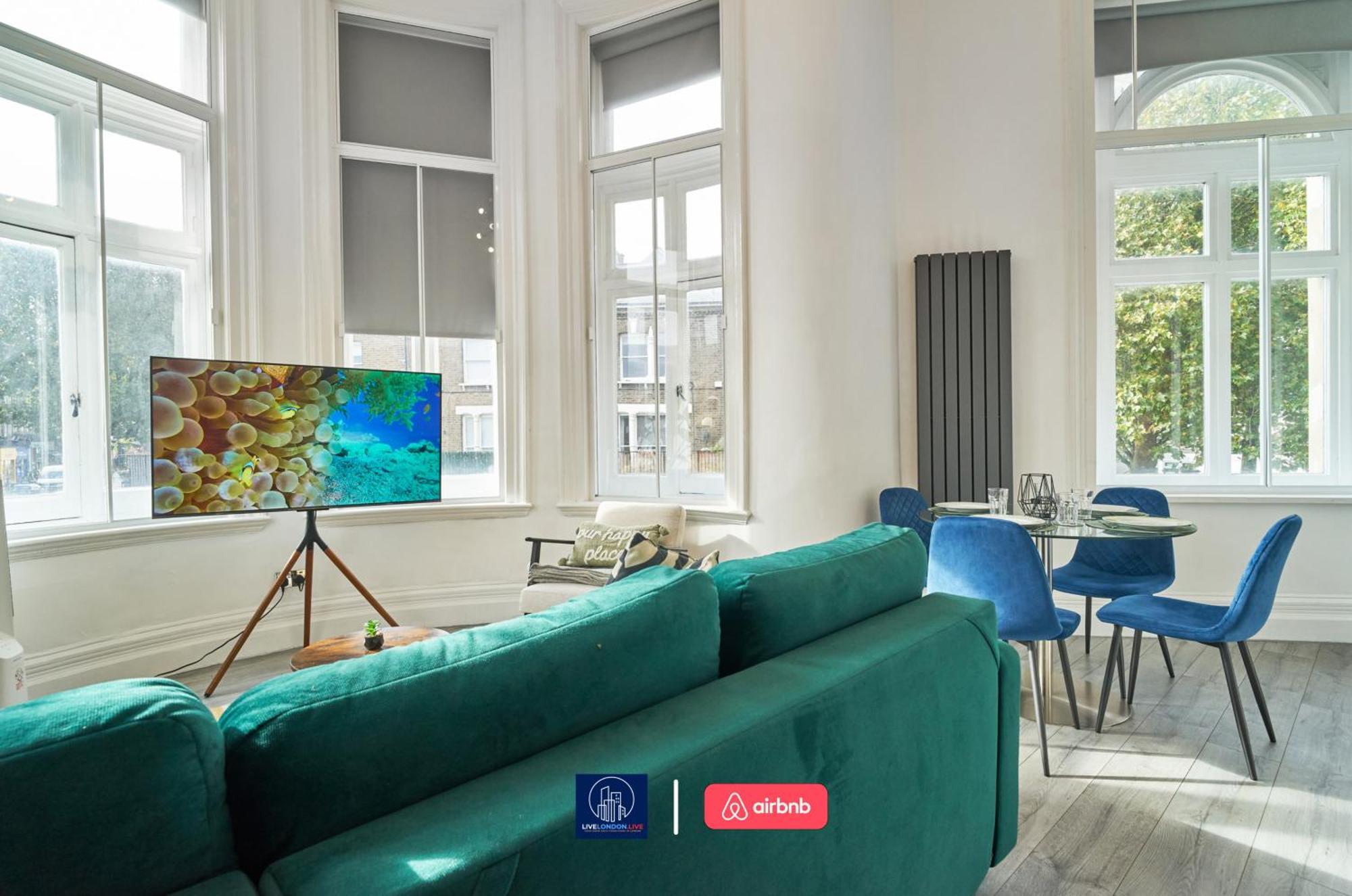 Last-Minute Specials L Sleeps Up To 4 Guests L One-Bedroom Apartment With King Bed And High Ceilings Near Camden By Live London Short Lets & Serviced Accommodation מראה חיצוני תמונה